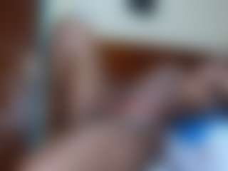 Exotic Smiles's Live Sex Cam Show
