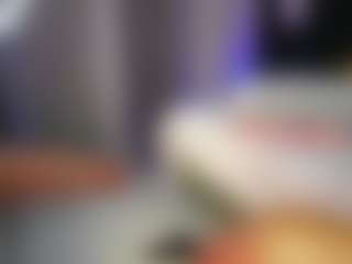 charlottee-4's Live Sex Cam Show