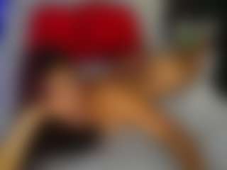 charlottee-4's Live Sex Cam Show