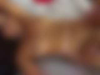 charlottee-4's Live Sex Cam Show