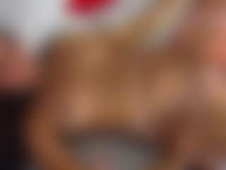 charlottee-4's Live Sex Cam Show