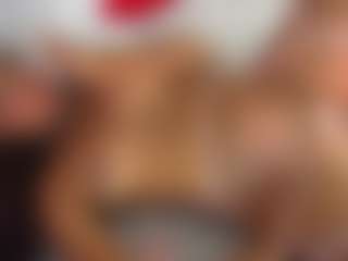 charlottee-4's Live Sex Cam Show