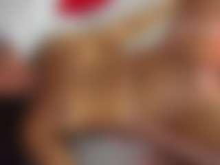 charlottee-4's Live Sex Cam Show