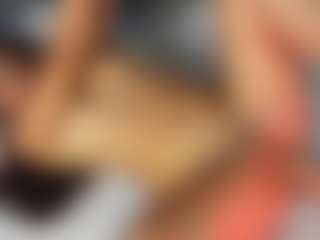 charlottee-4's Live Sex Cam Show