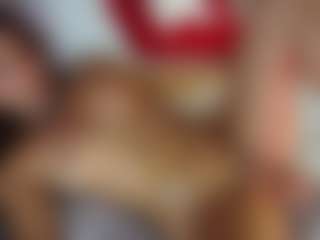 charlottee-4's Live Sex Cam Show