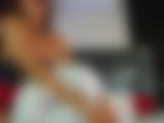 charlottee-4's Live Sex Cam Show