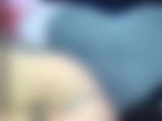 Live cam show with hannahot - Hot on Stripli.com