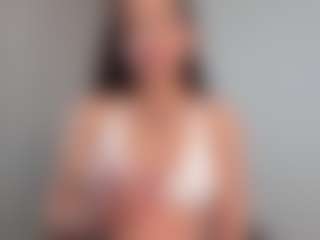 Live cam show with miiamadison - Oil on TeamSkeetLive
