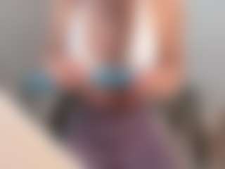 Live cam show with miiamadison - Latina on fapnchat | colombia