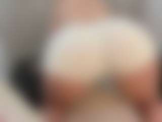 Live cam show with miiamadison - Oil on hotwifechat.live