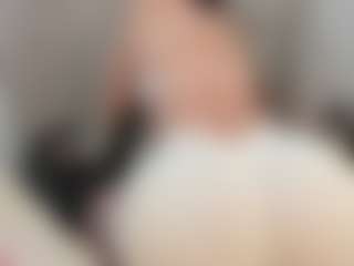 Live cam show with miiamadison - Oil on Fapmatic.com