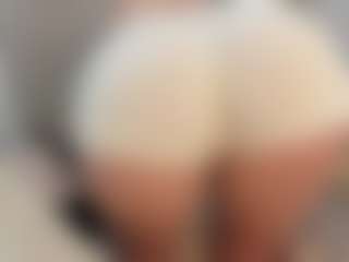 Live cam show with miiamadison - Red Hair on CamClone