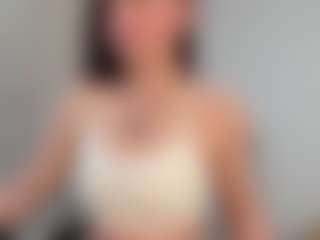 Live cam show with miiamadison - Tease on AdultVida.com