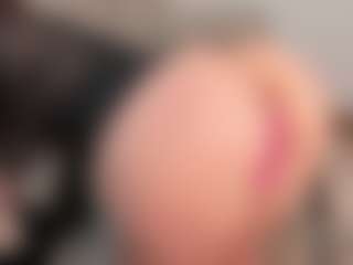 Live cam show with miiamadison - Control on Soda Cam