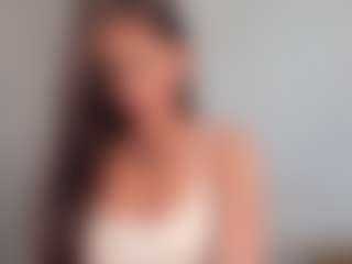 Live cam show with miiamadison - Oil on CSO-WL