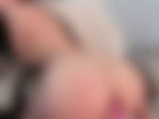 Live cam show with miiamadison - Cum on SpunkLive