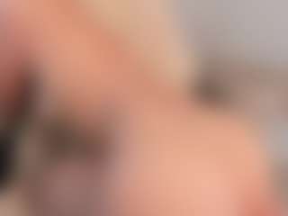 Live cam show with miiamadison - Oil on Camsoda