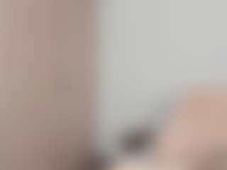 Live cam show with miiamadison - Spank on Camsoda