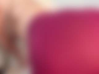 Live cam show with miiamadison - Oil on Soda Cam