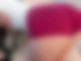 Live cam show with miiamadison - Control on Gym Cam Girls