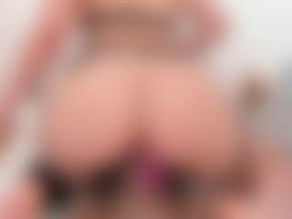 Live cam show with miiamadison - Red Hair Blowjob on livesuperchat.net