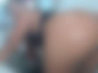 Lia L's Live Sex Cam Show