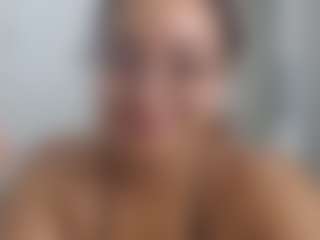 Lia L's Live Sex Cam Show