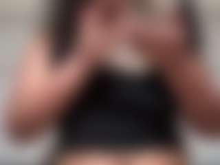 Lia L's Live Sex Cam Show