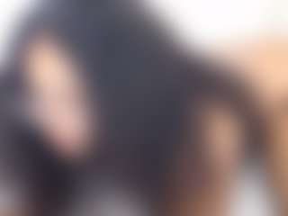 Live cam show with Lia L - Rub on luckytryst.com