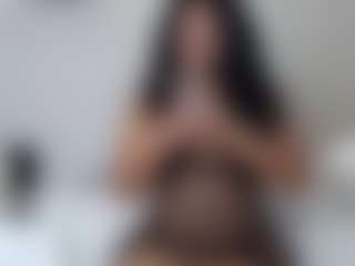 Lia L's Live Sex Cam Show
