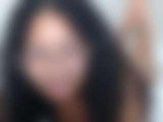 Live cam show with Lia L - Spoiled on Pornisteam.com