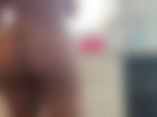 Lia L's Live Sex Cam Show