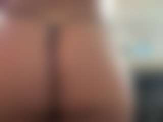 Lia L's Live Sex Cam Show