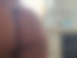 Lia L's Live Sex Cam Show