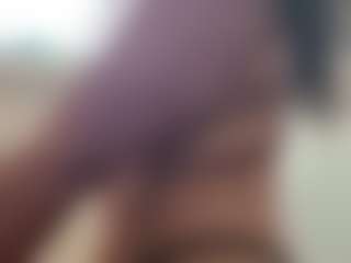 Lia L