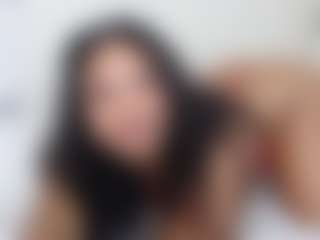 Live cam show with Lia L - Fingers on Hubzter Live