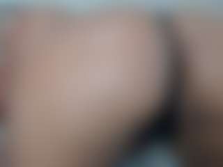 Lia L's Live Sex Cam Show