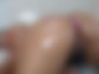 Lia L's Live Sex Cam Show