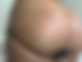 Lia L's Live Sex Cam Show