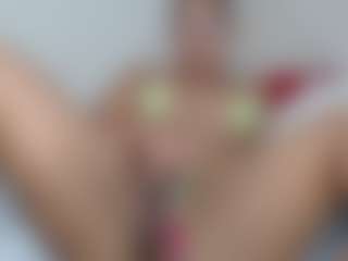 Lia L's Live Sex Cam Show