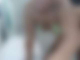 Lia L