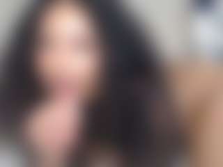 Lia L's Live Sex Cam Show
