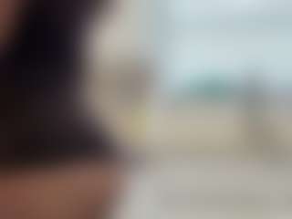 Lia L's Live Sex Cam Show