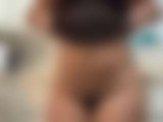 Lia L's Live Sex Cam Show