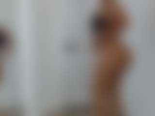 Lia L's Live Sex Cam Show