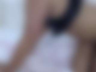 Lia L's Live Sex Cam Show