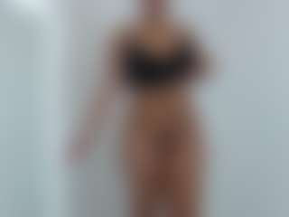 Lia L's Live Sex Cam Show