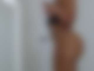 Lia L's Live Sex Cam Show