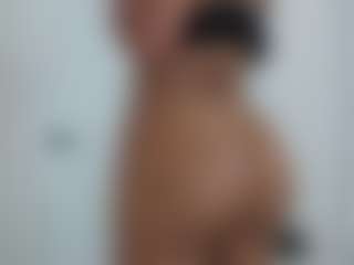 Lia L's Live Sex Cam Show