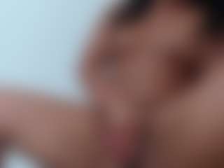 Lia L's Live Sex Cam Show